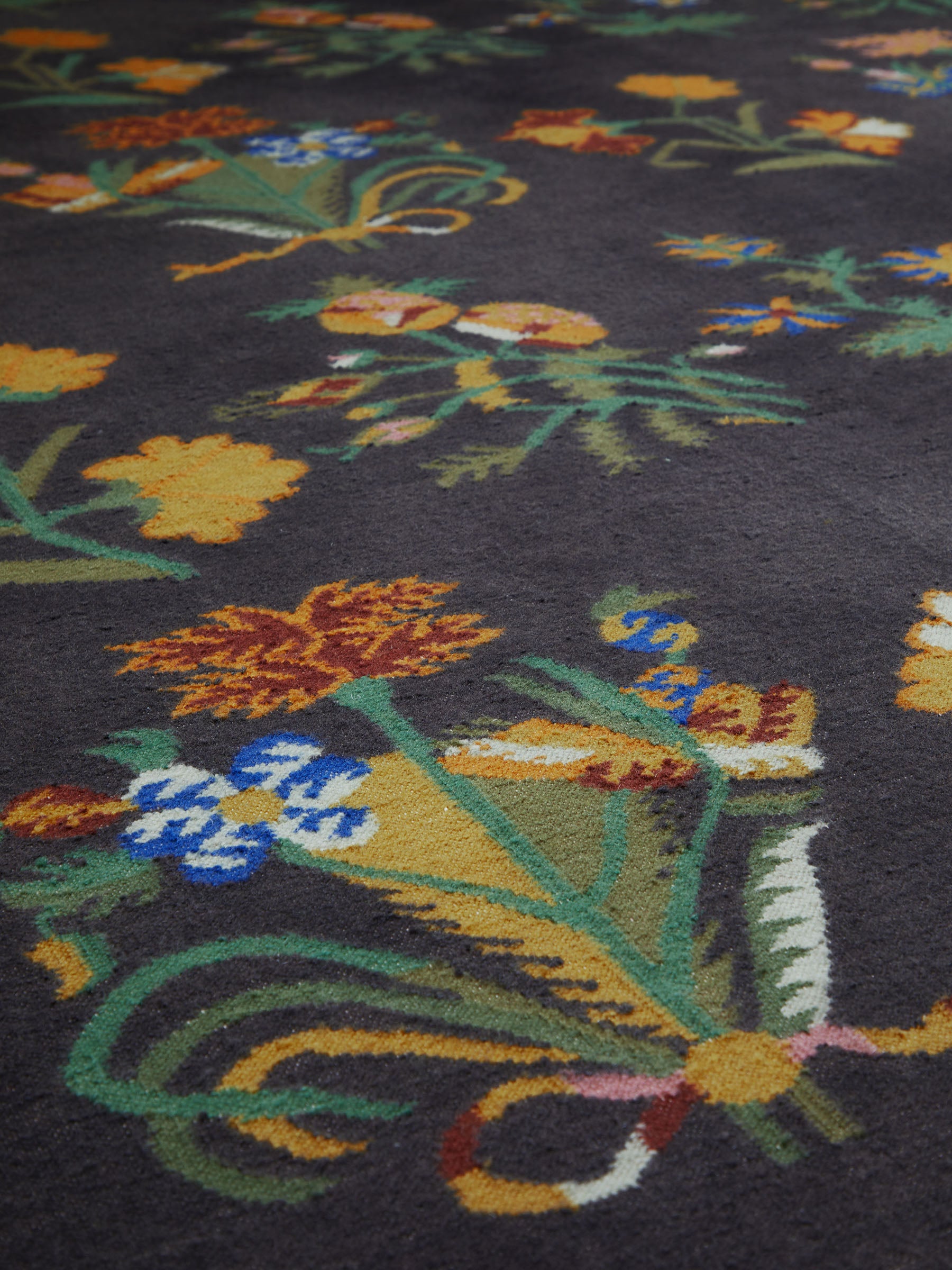 Gurli Rug Charcoal